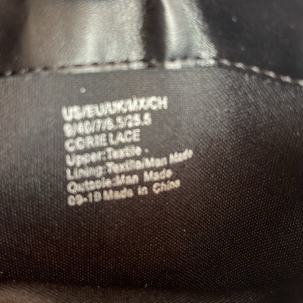 KENNETH COLE REACTION LACE UP BOOTS - Picture 11 of 15